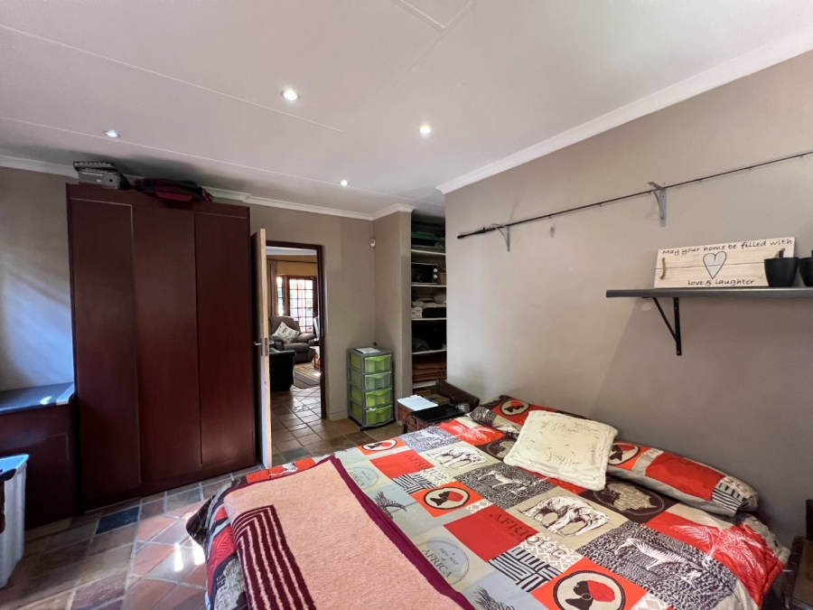 Commercial Property for Sale in Melodie North West
